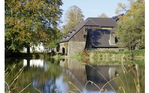 Hütte mit Museum_Quelle. Archiv Wendener Hütte.JPG